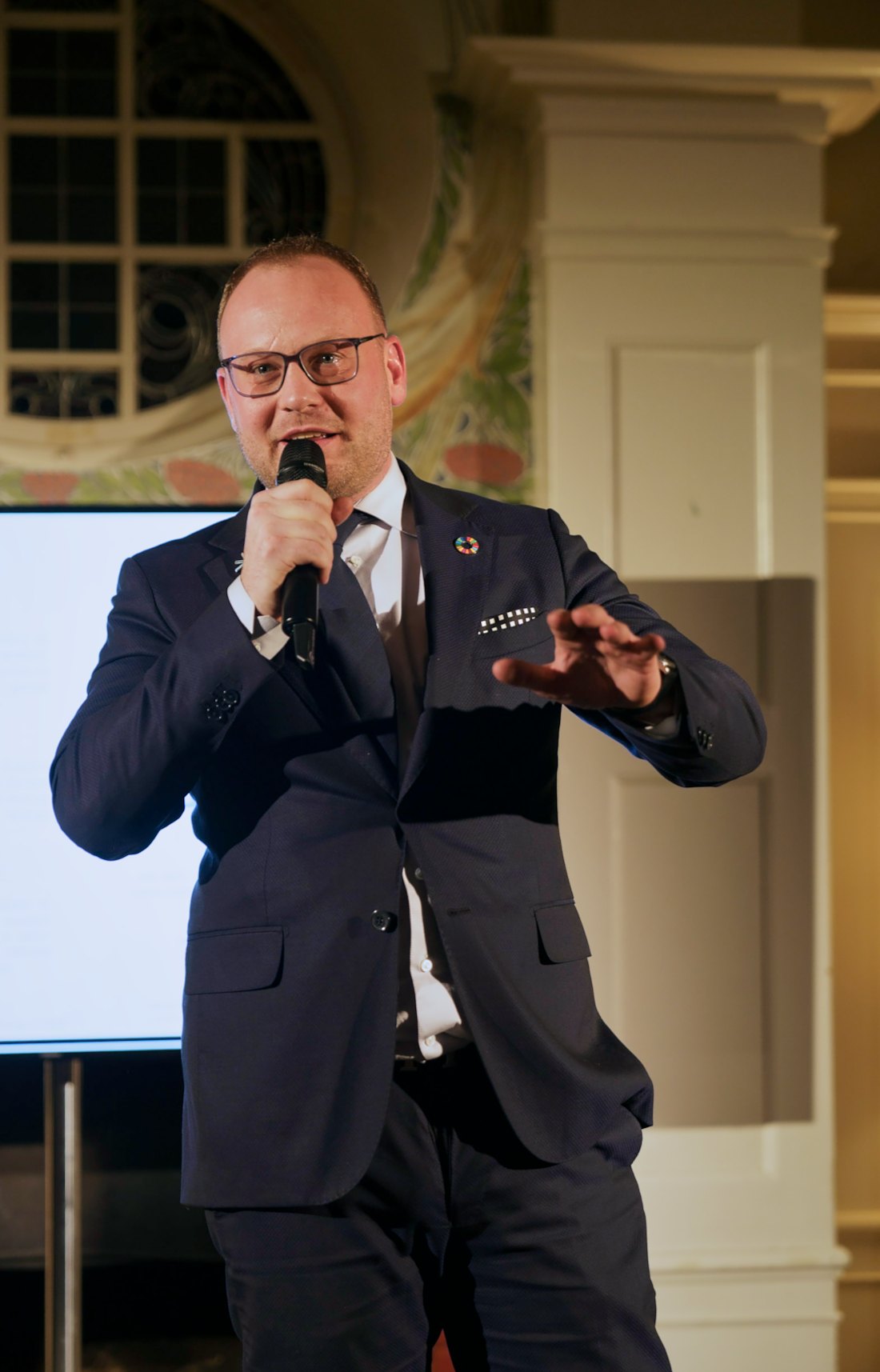 Hosting the Forum
